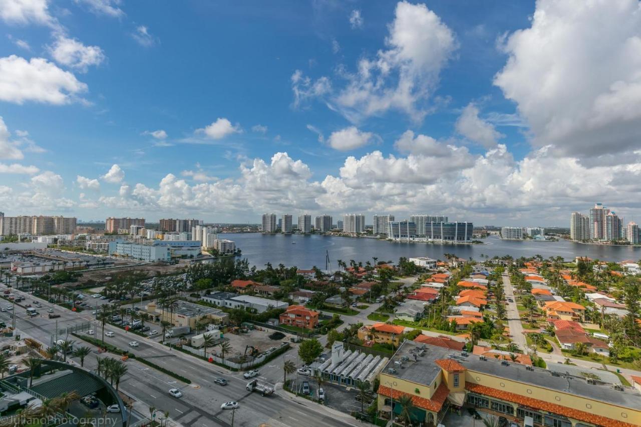 Ocean View 25Th Floor At Marenas Beach Resort By Ammosfl Miami Beach Exterior photo