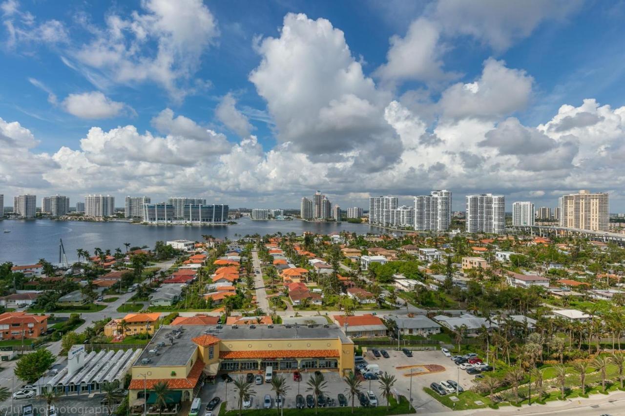 Ocean View 25Th Floor At Marenas Beach Resort By Ammosfl Miami Beach Exterior photo